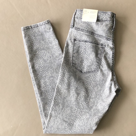 Universal Thread High Rise Skinny Jeans - Picture 7 of 11